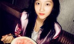网红王璐吃瓜图片,揭秘娱乐圈幕后真相